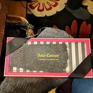 Juicy Couture Gloves